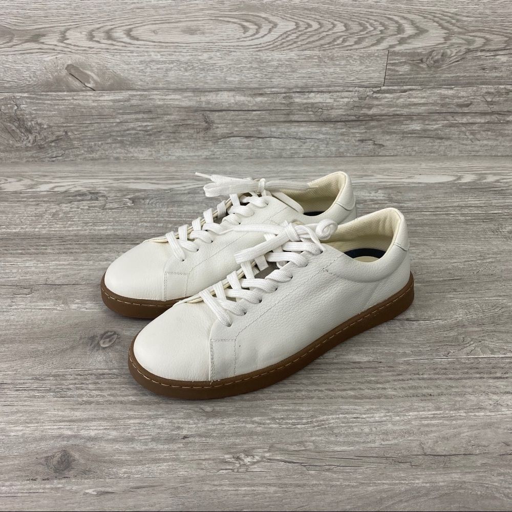 NWOT Zara White Leather Low Top Sneakers